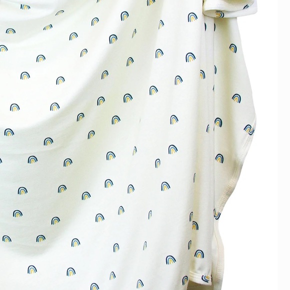Lou Lou & Company Other - Lou Lou & Co Ezra Swaddle Blanket
Cream with blue Rainbows
Soft stretchy